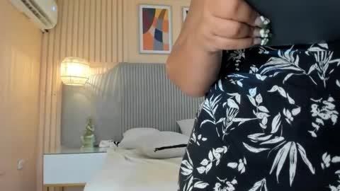 Samy  online show from November 15, 10:38 am