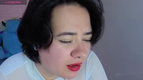 samythomas_t online show from February 25, 8:40 pm