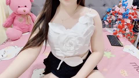 sanami_sian_ online show from April 10, 6:41 am
