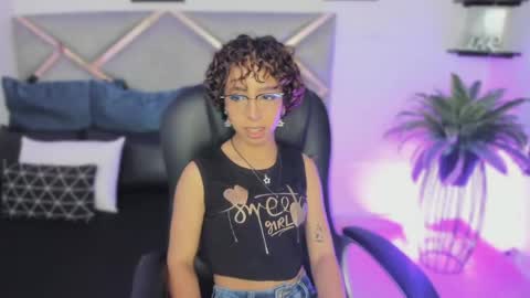 SANDRA online show from May 26, 2:33 am