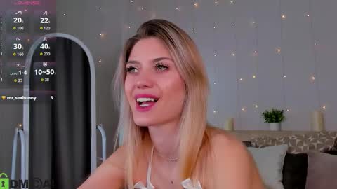 Snapshot of sandraa_anderson chatting on October 13, 11:29 pm sandraa_anderson online show from October 13, 11:29 pm