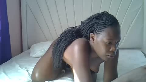 Snapshot of sandrah_ chatting on December 17, 11:17 am Sandy online show from December 17, 11:17 am