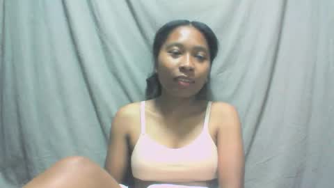 Snapshot of sandy735579 chatting on October 16, 7:55 am sandy735579 online show from October 16, 7:55 am