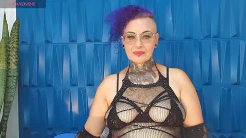 Snapshot of sandyrosee_ chatting on January 21, 6:23 pm Sandy Rose online show from January 21, 6:23 pm