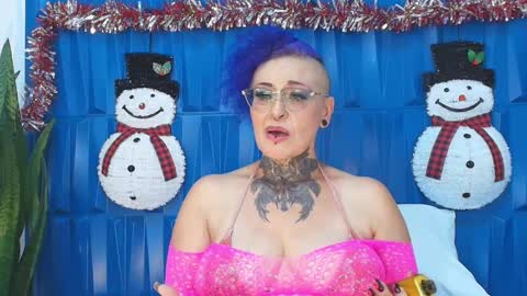Snapshot of sandyrosee_ chatting on December 20, 7:39 pm Sandy Rose online show from December 20, 7:39 pm