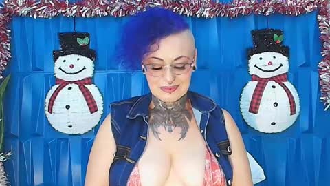 Snapshot of sandyrosee_ chatting on December 12, 5:48 pm Sandy Rose online show from December 12, 5:48 pm