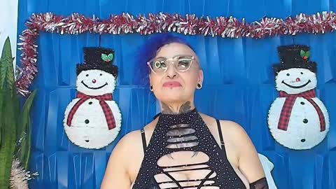 Snapshot of sandyrosee_ chatting on December 14, 6:20 pm Sandy Rose online show from December 14, 6:20 pm