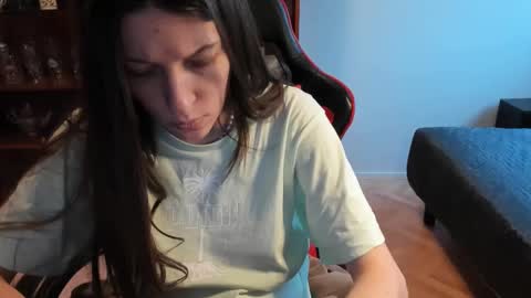 Sandy online show from December 10, 9:12 am