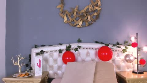 Snapshot of sara__williams chatting on December 30, 3:58 am Sara online show from December 30, 3:58 am