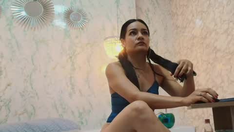 Sara Andrews online show from July 23, 12:35 pm