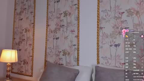 Sara online show from November 5, 7:30 pm