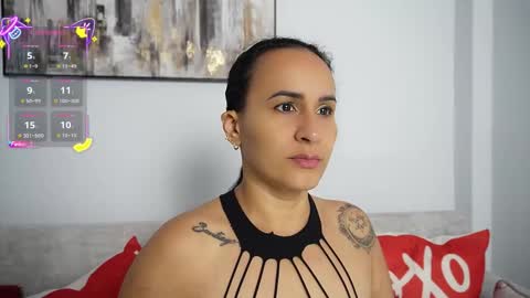 Snapshot of sara_charmy chatting on October 16, 11:02 am online show from October 16, 11:02 am