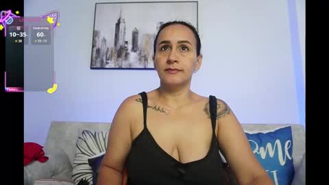 Snapshot of sara_charmy chatting on September 24, 10:36 am online show from September 24, 10:36 am