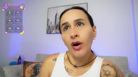 Snapshot of sara_charmy chatting on September 19, 4:06 pm online show from September 19, 4:06 pm