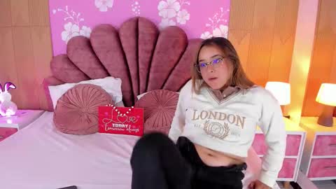 sara_colyn online show from February 14, 10:56 pm