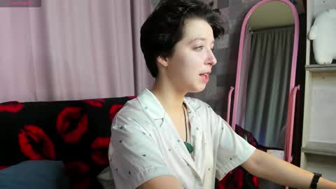 Sarah online show from November 27, 1:30 am