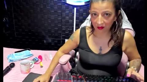 Snapshot of sara_hot_2 chatting on February 17, 12:21 am no limits sarah online show from February 17, 12:21 am
