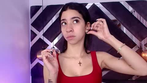 sara_lopee1 online show from October 25, 12:02 pm