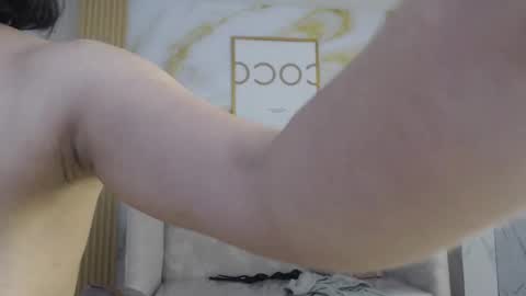 Snapshot of sara_lopez_s chatting on October 2, 2:11 pm Sara online show from October 2, 2:11 pm