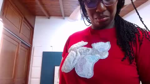 S A R A online show from November 24, 11:23 am