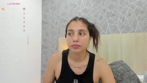 Sara online show from March 31, 7:47 pm