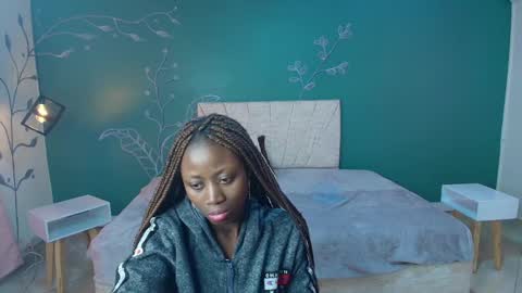 S A R A online show from March 4, 11:51 am