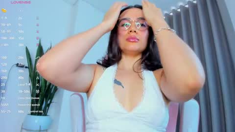 Sara online show from May 29, 9:24 pm