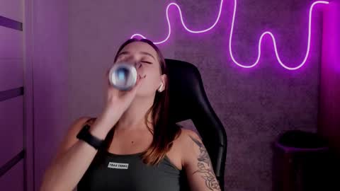 Snapshot of sara_rossse chatting on September 16, 8:17 pm Sara online show from September 16, 8:17 pm