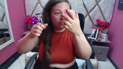 sara_thonson_ online show from December 15, 2:55 pm