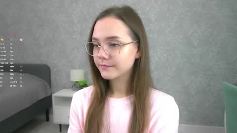 Im Sara  online show from December 4, 6:41 pm