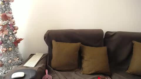  1 online show from January 7, 4:27 pm