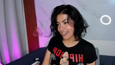 Snapshot of sara_zc chatting on September 9, 1:33 pm sara_zc online show from September 9, 1:33 pm