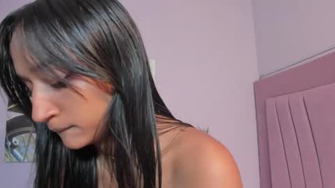 SARA  ROSEE online show from May 28, 1:58 am