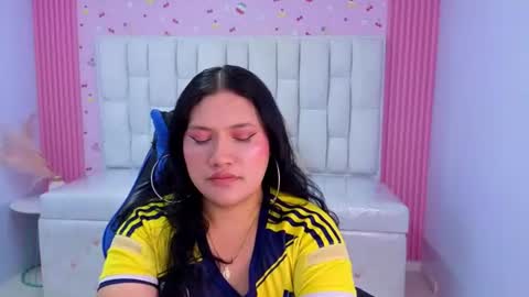 Sara  online show from June 23, 2:04 pm