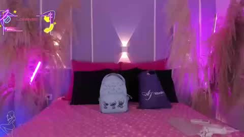 SaraAvila  online show from October 20, 8:23 pm