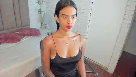 Snapshot of saracorraless chatting on January 14, 6:28 pm Sara Everyday From 1430 to 2130 Col Time online show from January 14, 6:28 pm