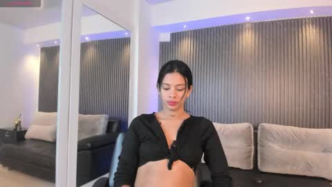 Snapshot of saracorraless chatting on October 3, 10:53 am Sara Everyday From 1430 to 2130 Col Time online show from October 3, 10:53 am
