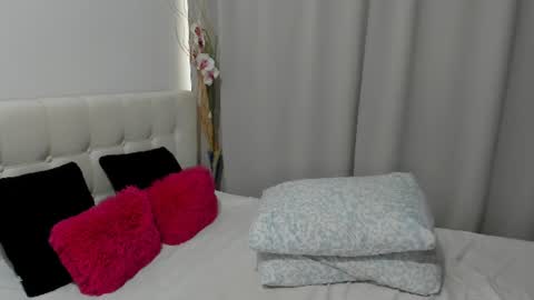 Sara online show from July 4, 4:08 am