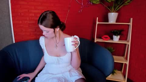 Snapshot of sarah__babyyy chatting on October 5, 10:31 am Sarah online show from October 5, 10:31 am