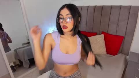 Snapshot of sarah__bigboobs chatting on January 15, 4:00 pm sarah__bigboobs online show from January 15, 4:00 pm