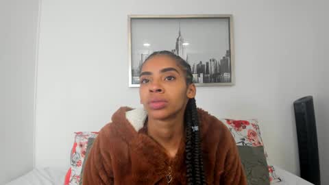 Snapshot of sarah_ashbourne chatting on September 22, 12:03 pm sarah_ashbourne online show from September 22, 12:03 pm