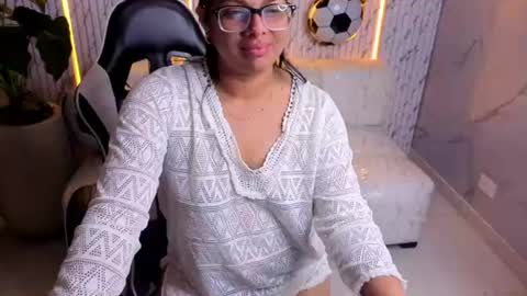 sarah_bay_tx online show from July 2, 8:37 pm