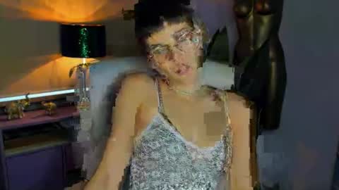 Snapshot of sarah_desire01 chatting on October 5, 2:00 pm Sarah online show from October 5, 2:00 pm