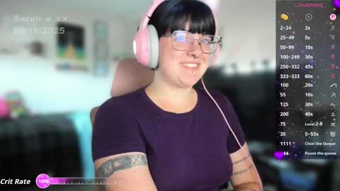 Snapshot of sarah_e_xx chatting on September 18, 2:59 pm Sarah online show from September 18, 2:59 pm