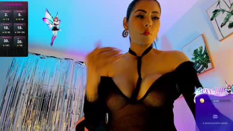 Snapshot of sarah_perez1 chatting on January 31, 4:36 am INSTAGRAM...sarah22 p online show from January 31, 4:36 am