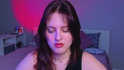 Sarah online show from June 6, 11:00 pm