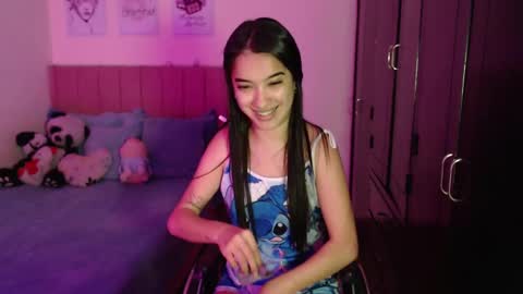 Sarah online show from March 12, 6:43 pm