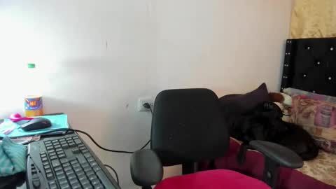 Snapshot of sarah_sweett chatting on September 30, 5:29 pm Sarah online show from September 30, 5:29 pm