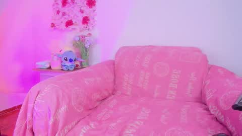 sarahajhoness online show from March 16, 6:45 pm