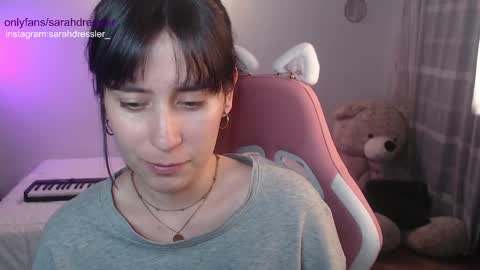 sarahdressler online show from February 11, 1:10 am